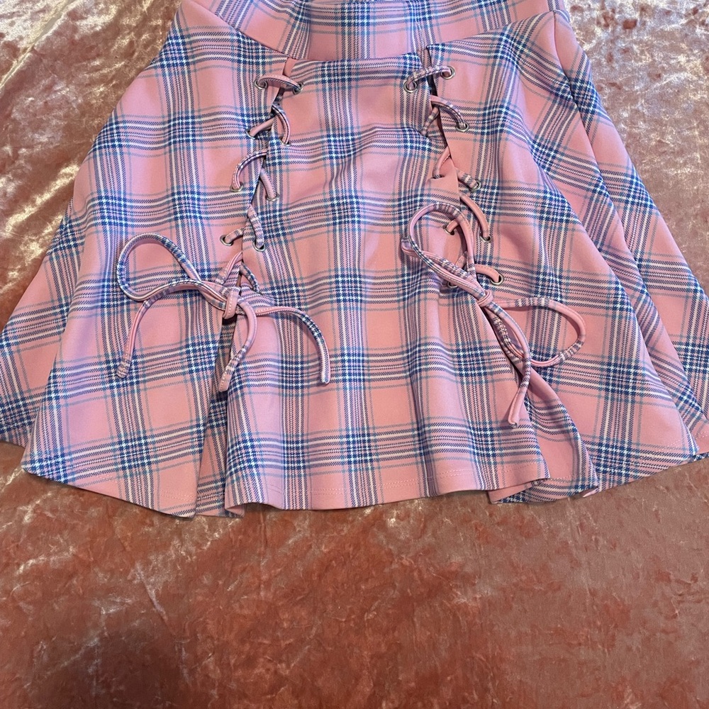 Small Pink Hot Topic Skirt